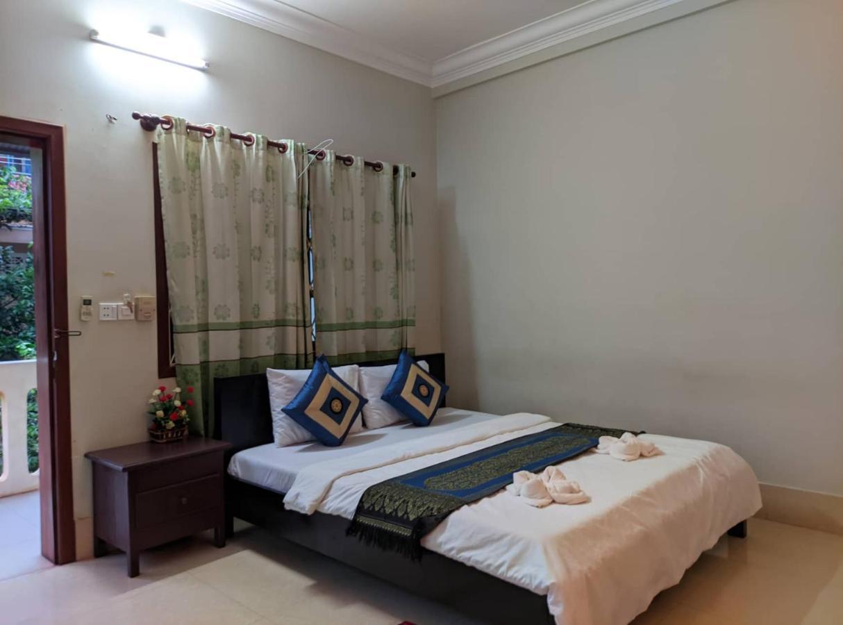 Iki Iki Guesthouse Ciudad de Siem Riep Exterior foto