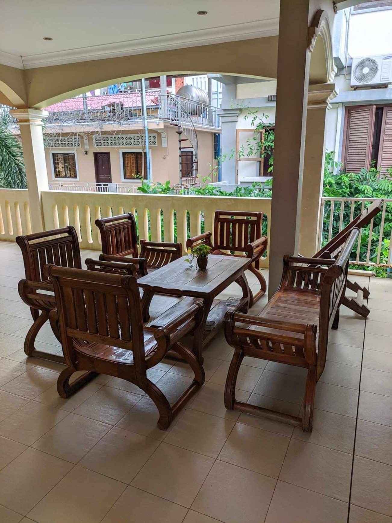 Iki Iki Guesthouse Ciudad de Siem Riep Exterior foto